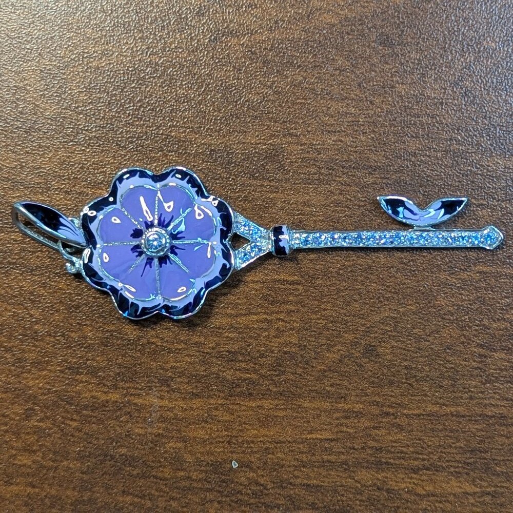 Pendant Enamel and Tanzanite Key 925